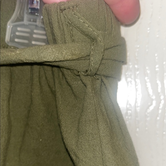 SHEIN White Buttoned Crop Top & Olive Shorts Set size Large - Picture 10 of 13